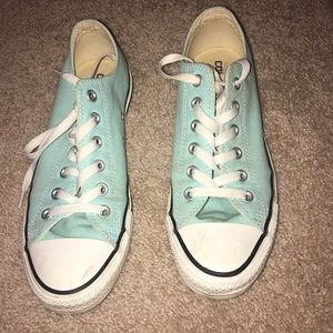 Converse size 9
